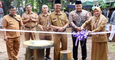 Pembukaan Bazar dan Pencanangan Hutan Kota Sebagai Hutan Pendidikan Meriahkan HUT SMAN 2 Banjarbaru Ke-48