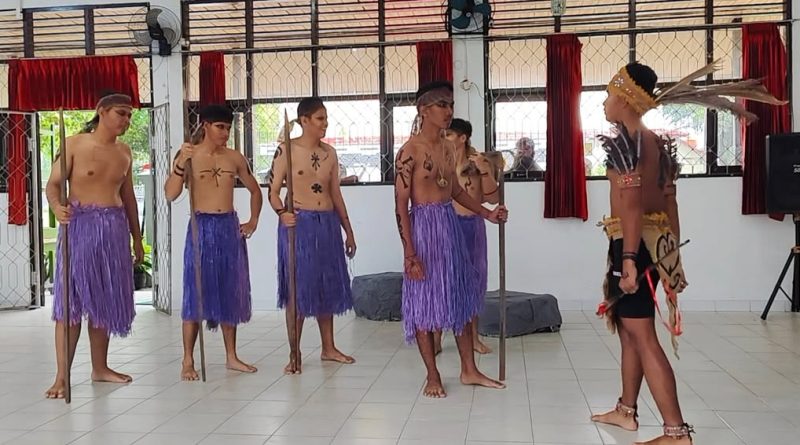 Pembelajaran Berbasis Projek Drama Cerita Rakyat Kalimantan